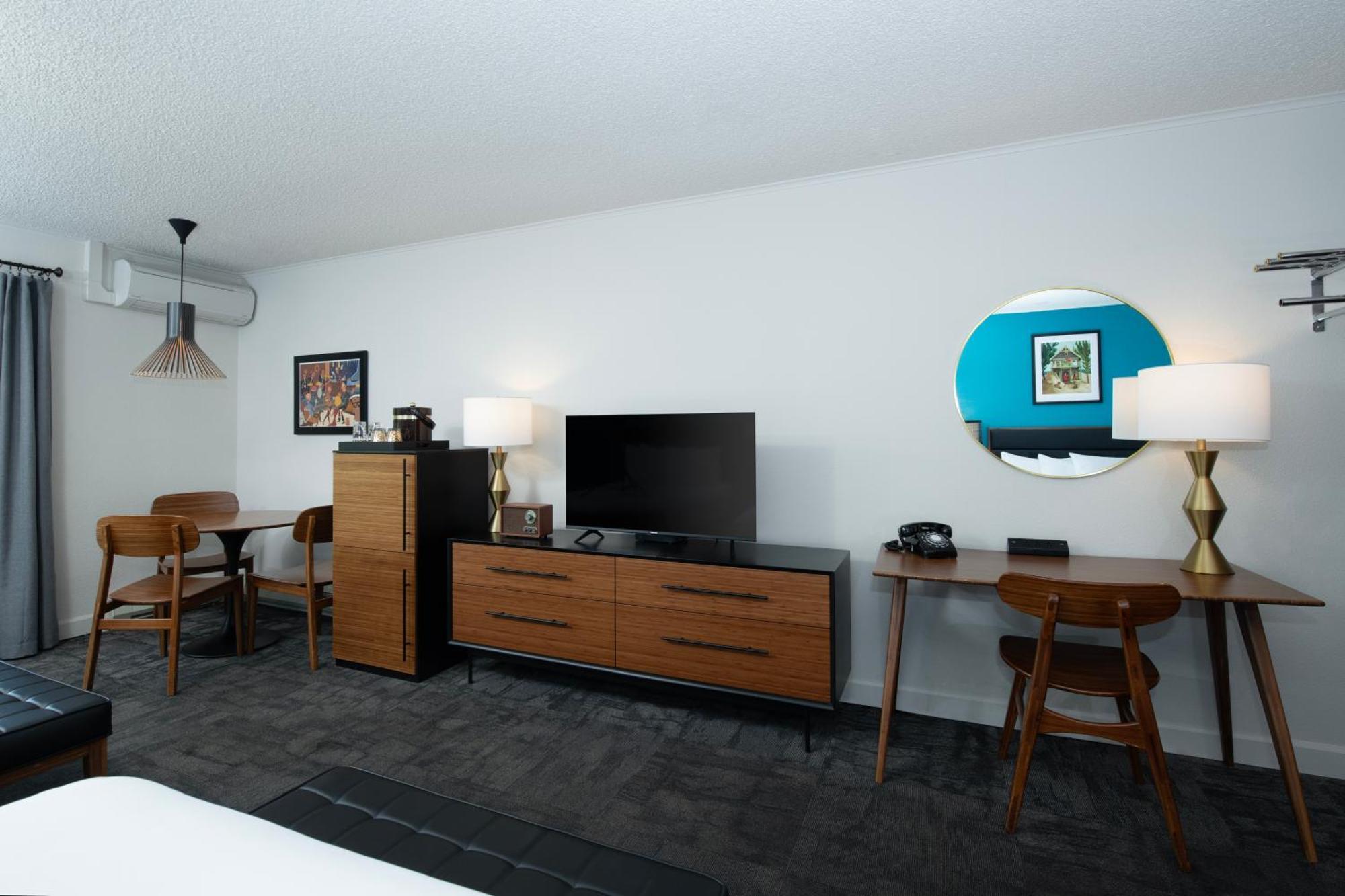 Sapphire Midtown 3*